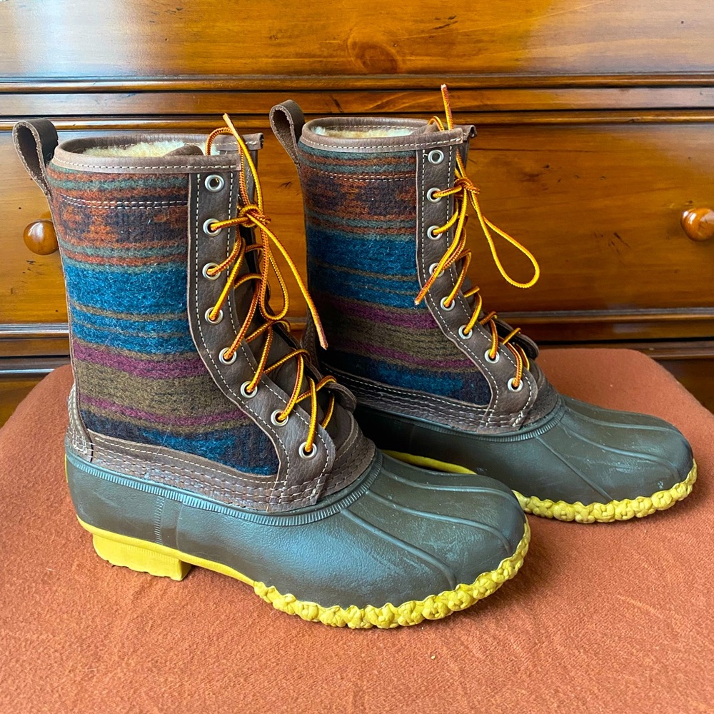 Limited Edition LL Bean Aztec Print Bean Boot Shearling Lined Size 8 9